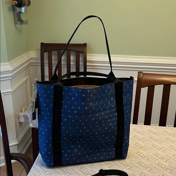 Harveys Disney Peter Pan Blue Tote Bag💙PRICE FIRM - Picture 4 of 11